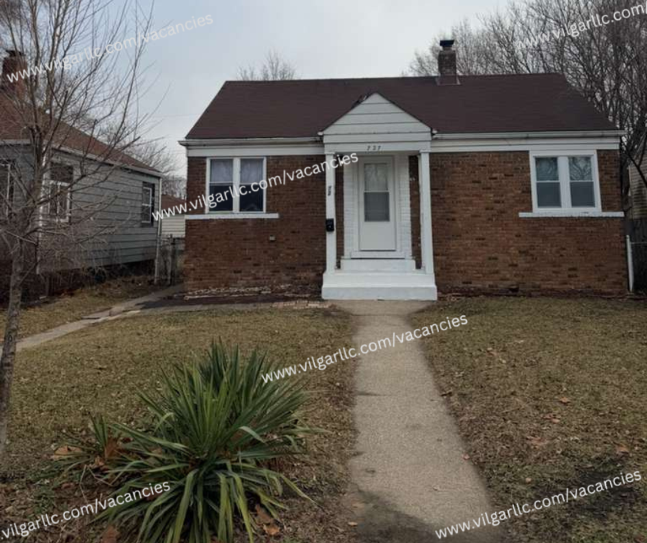 Gary House: 727 Mississippi St