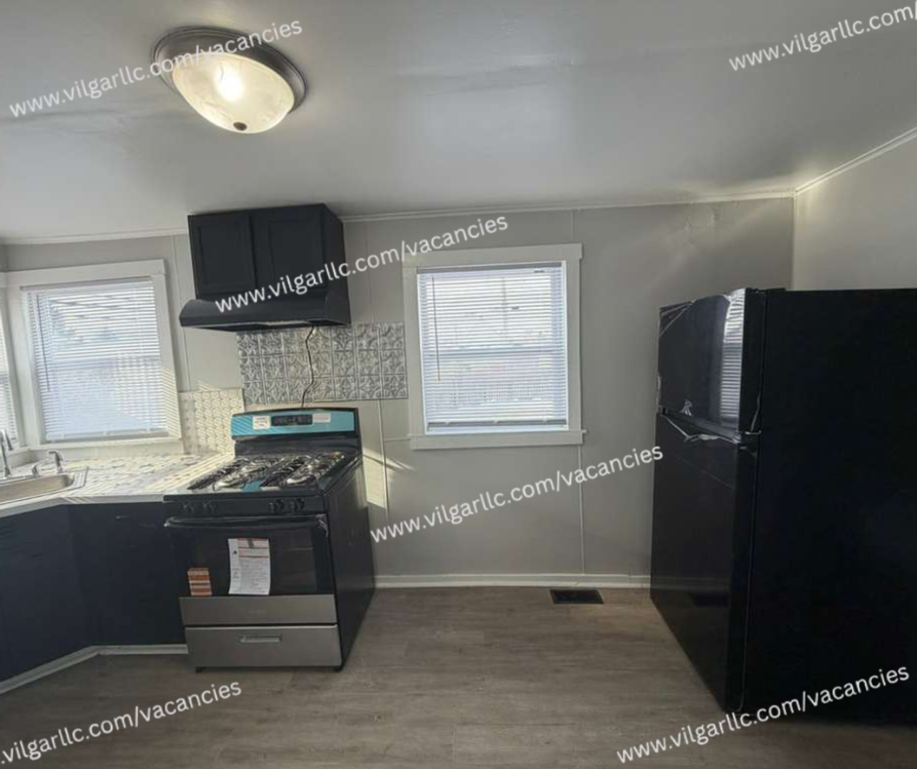 Hammond House: 4754 Hickory St