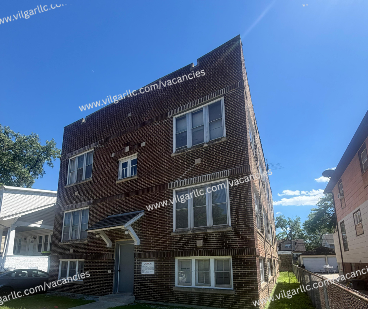 Hammond Apartment: 258 Carroll St