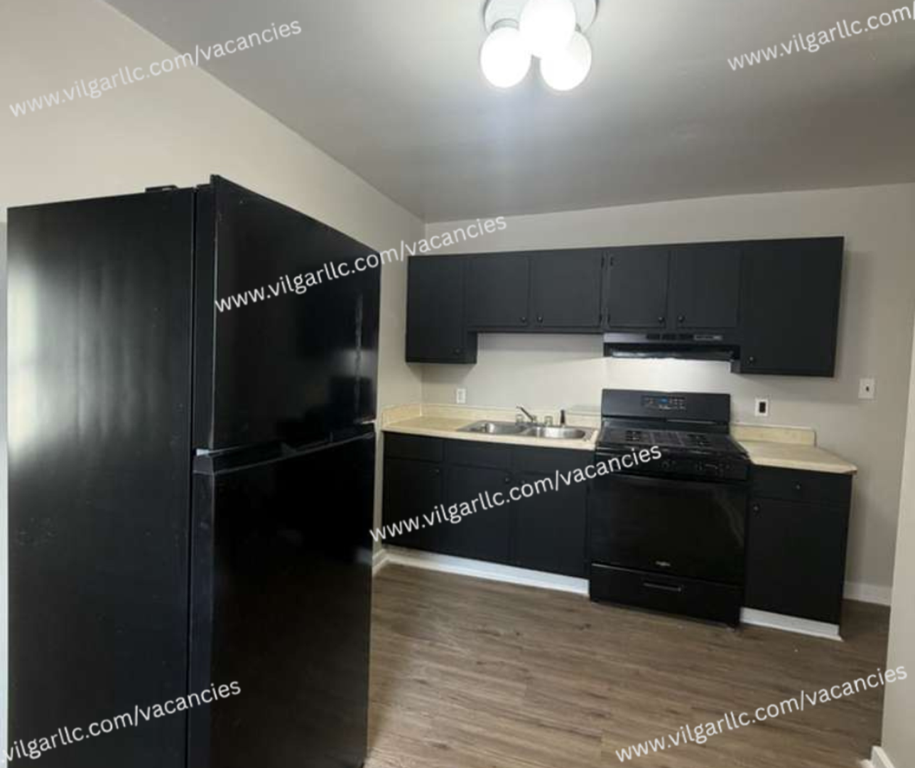 Hammond Apartment: 850-852 Indiana