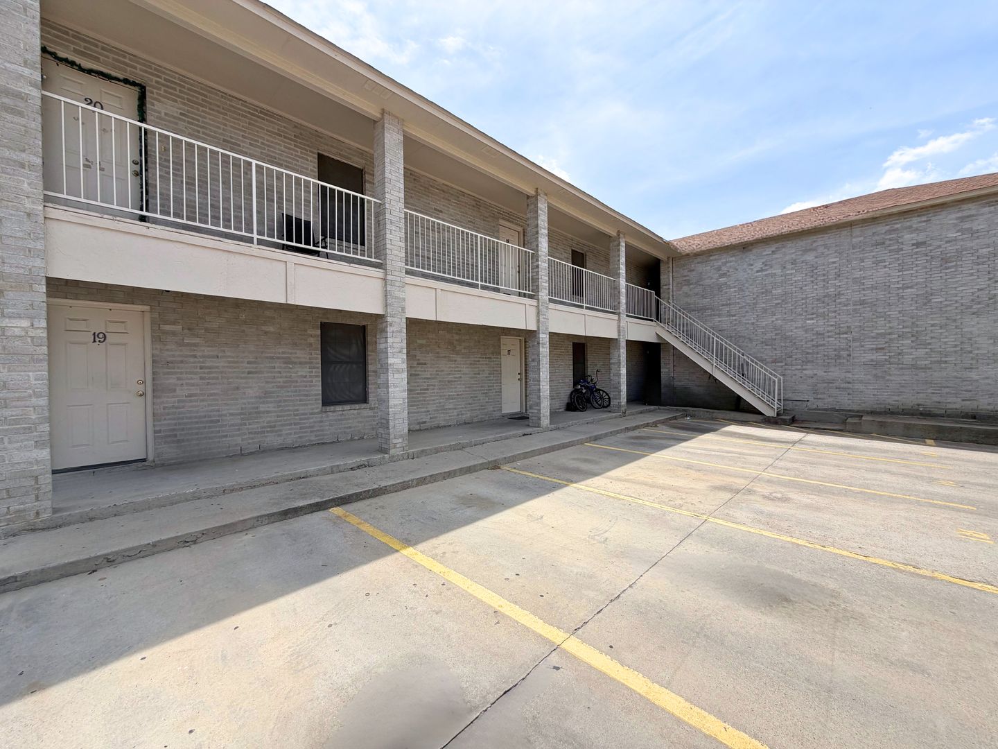 Laredo Apartment: 513 Shiloh