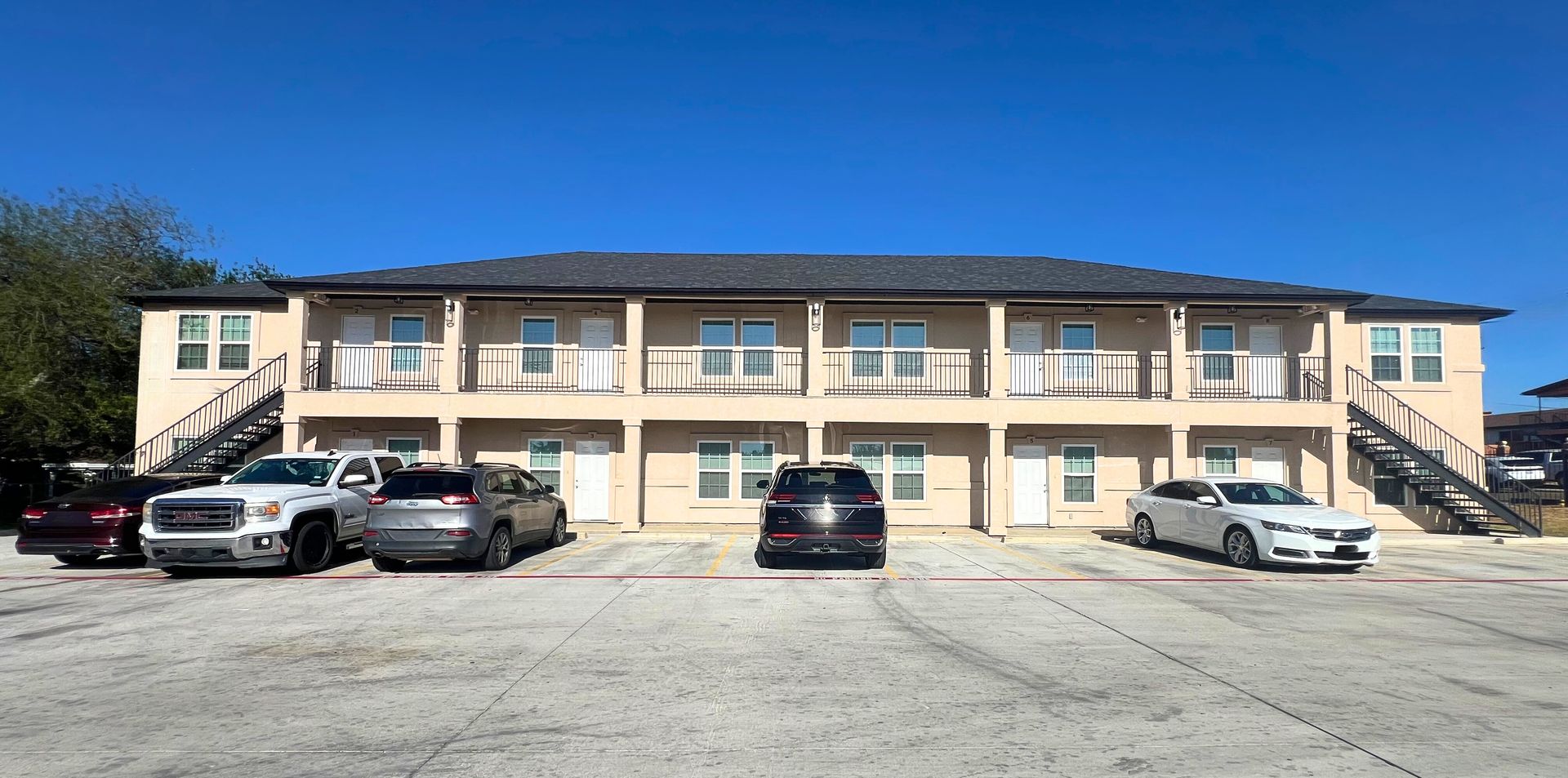 Laredo Apartment: 2802 Pecan