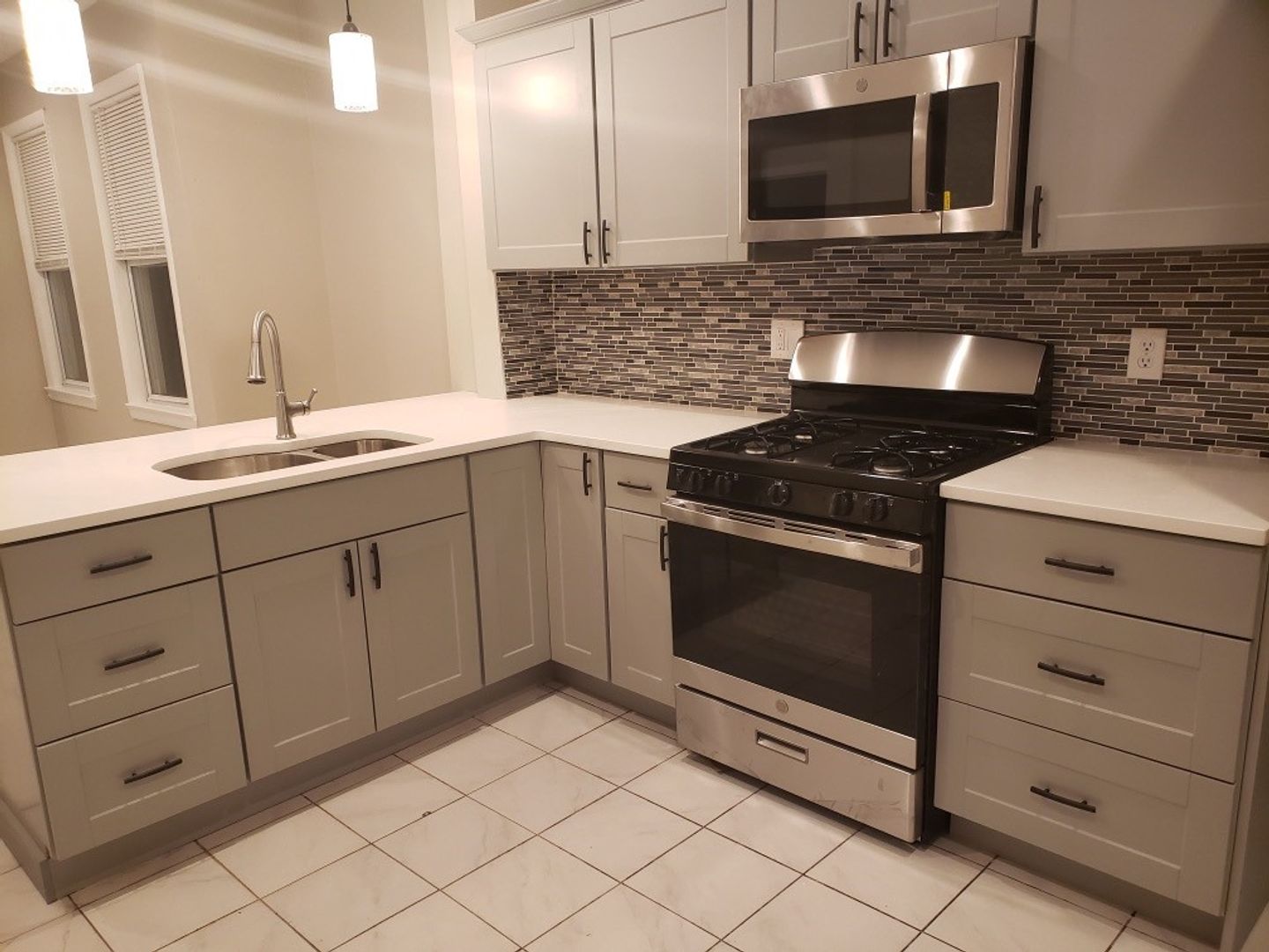 Garfield Apartment: 242 Palisade Ave