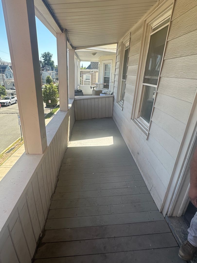 Garfield Apartment: 75 Grand St