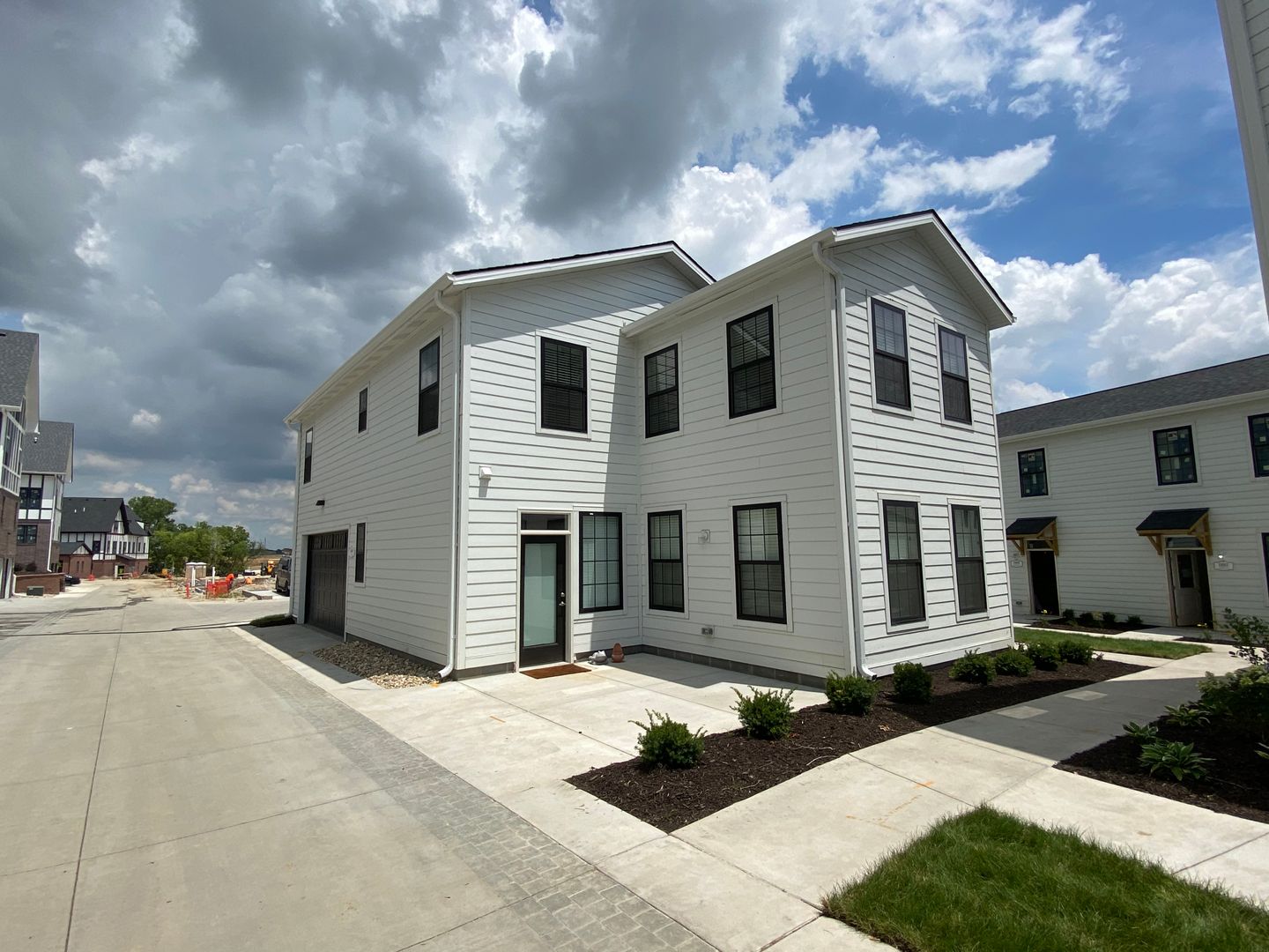 Omaha Apartment: 13108 Lincoln Road