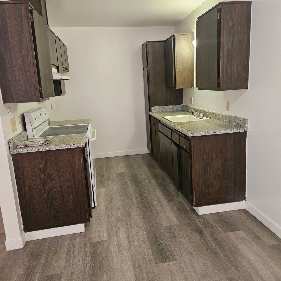 Bakersfield Apartment: 5101 Marsha