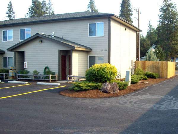 La Pine Apartment: 16590 William Foss Road