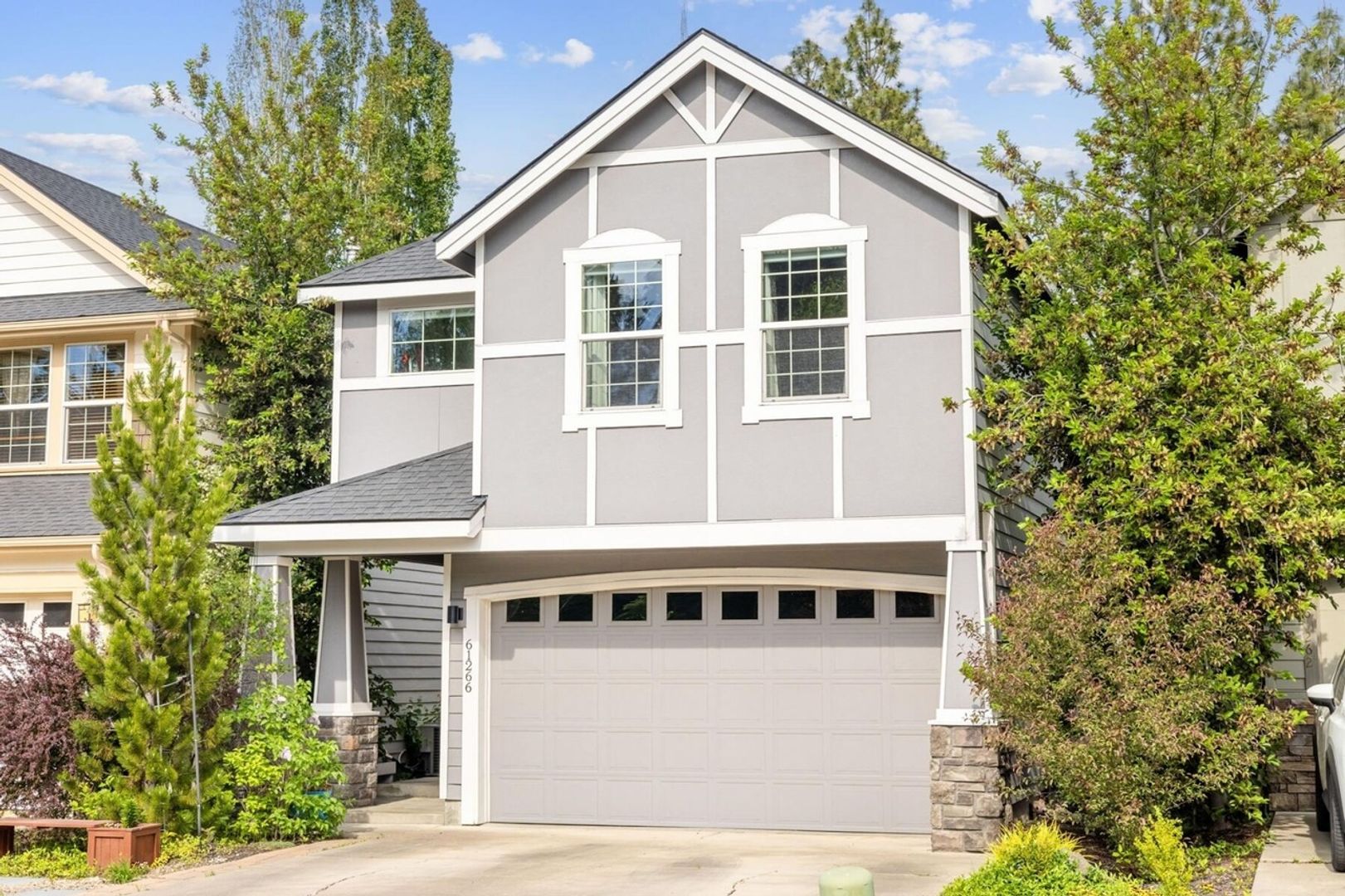 Bend House: 61266 Huckleberry Place