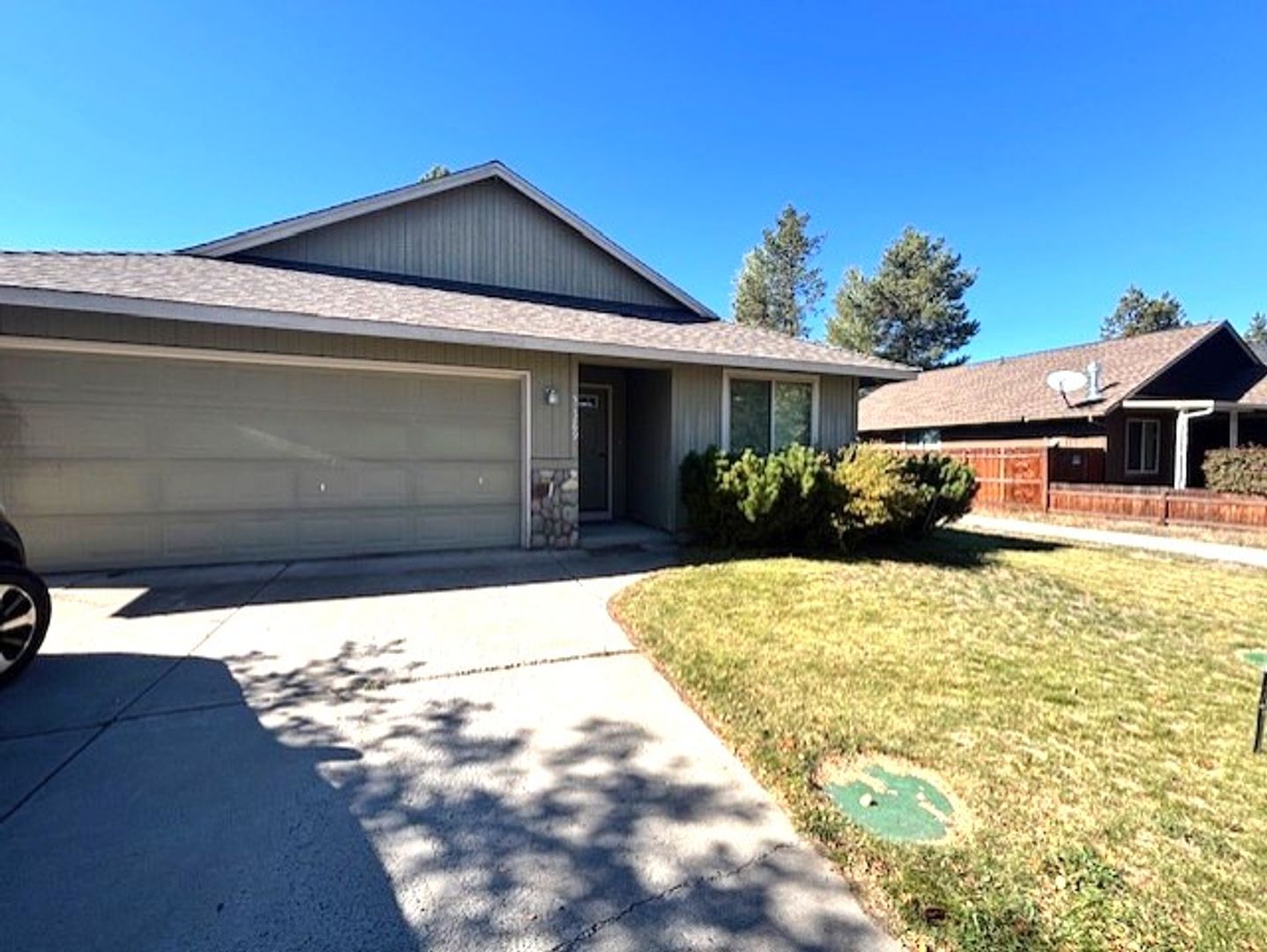 La Pine House: 51269 Riley Lane