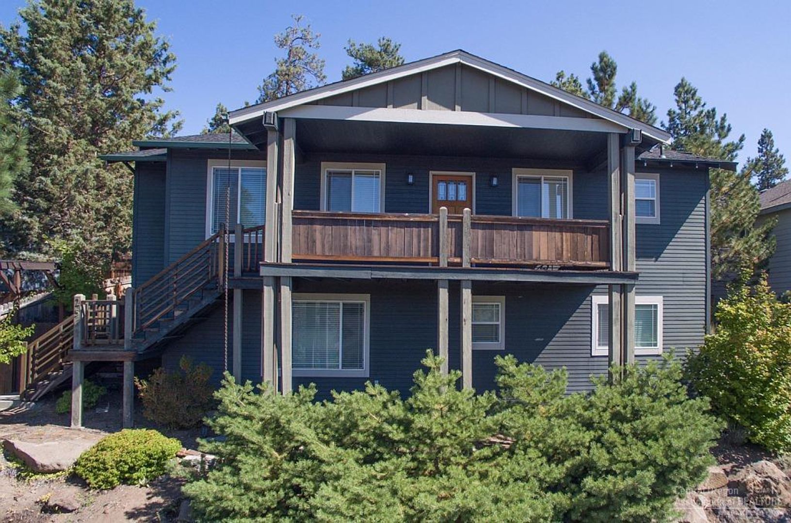 Bend House: 2564 Monterey Pines Drive