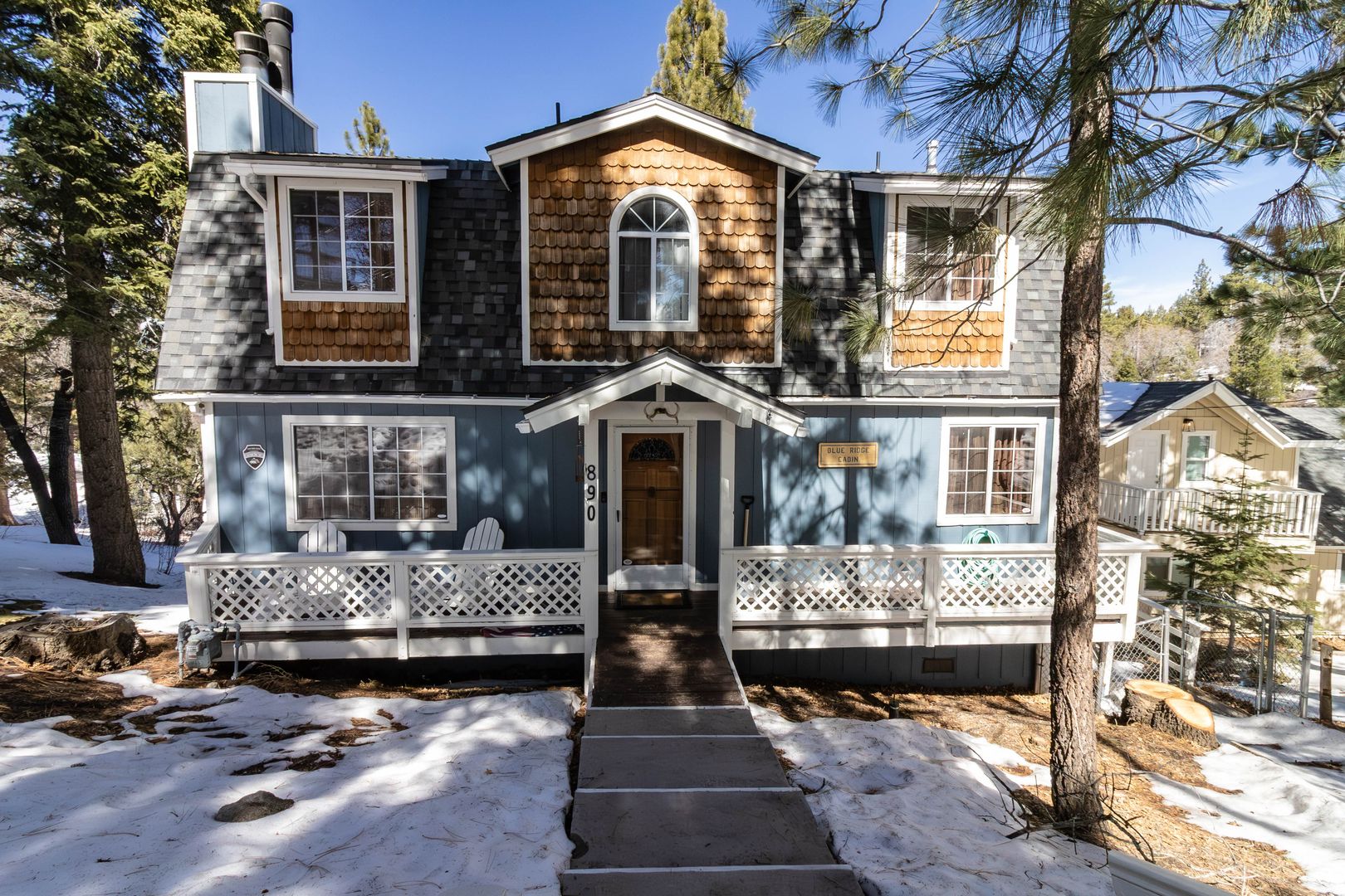 Big Bear City House: 890 Villa Grove Ave.