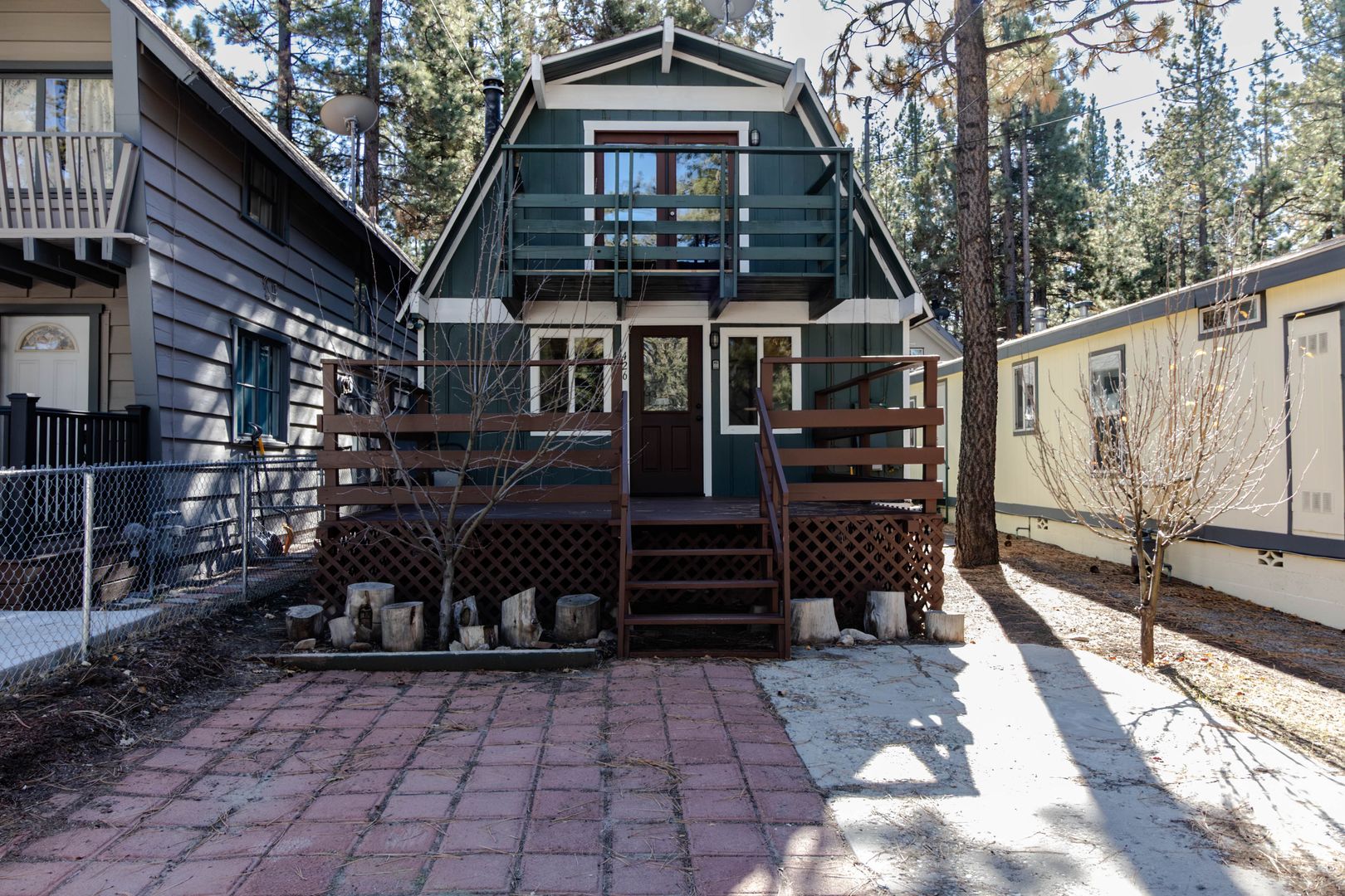 Big Bear City House: 426 W Mojave Blvd