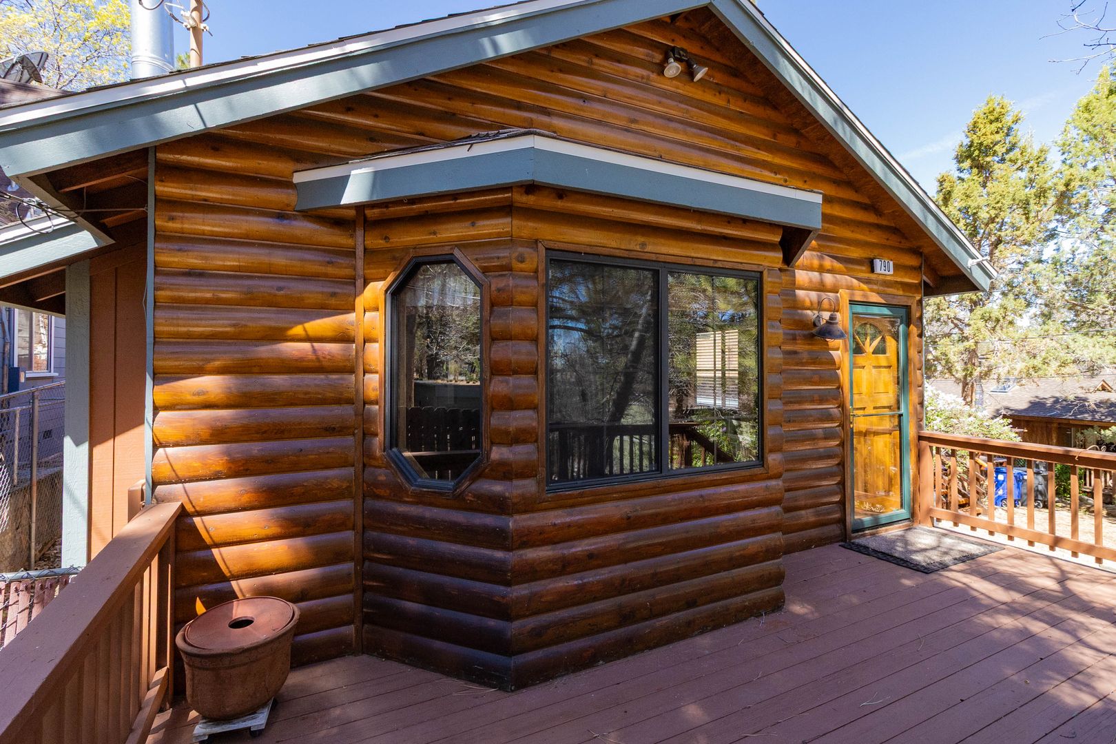 Sugarloaf House: 790 Highland Ln.