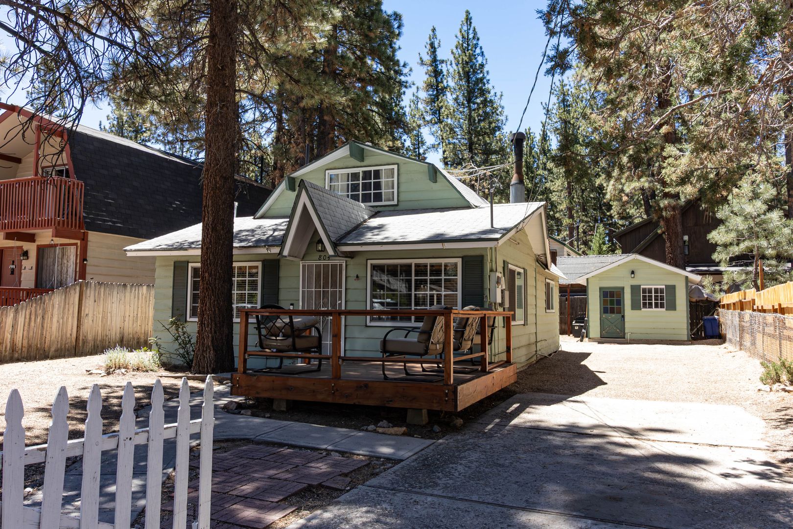 Big Bear City House: 804 Robinhood Blvd.