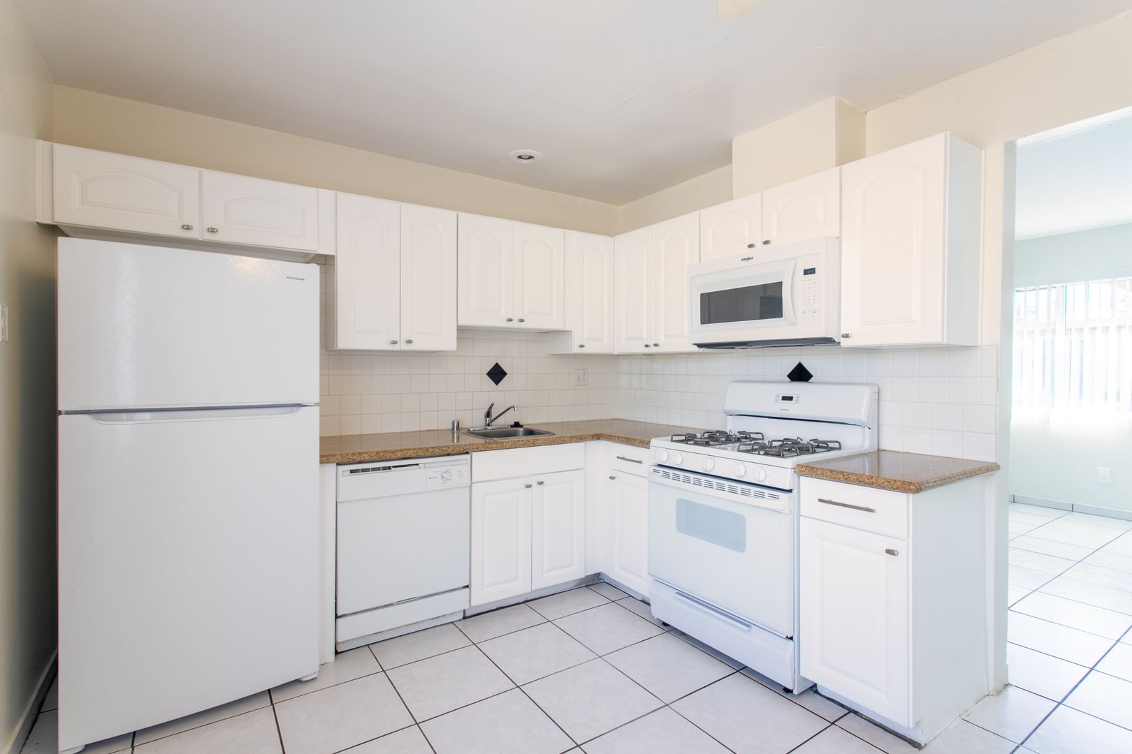 Palm Desert Apartment: 74460 Alessandro Drive