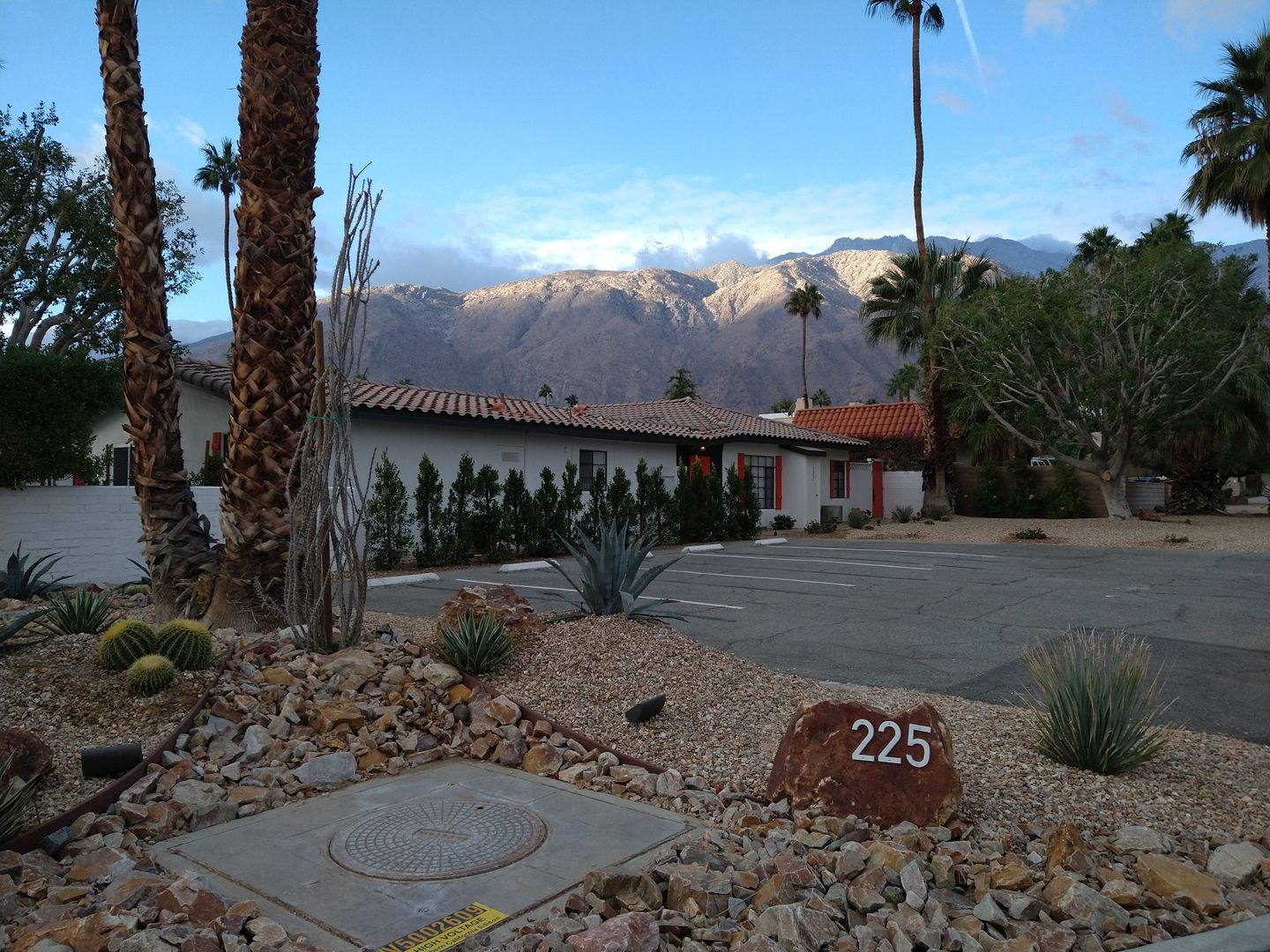 Palm Springs Apartment: 225 W. Vista Chino