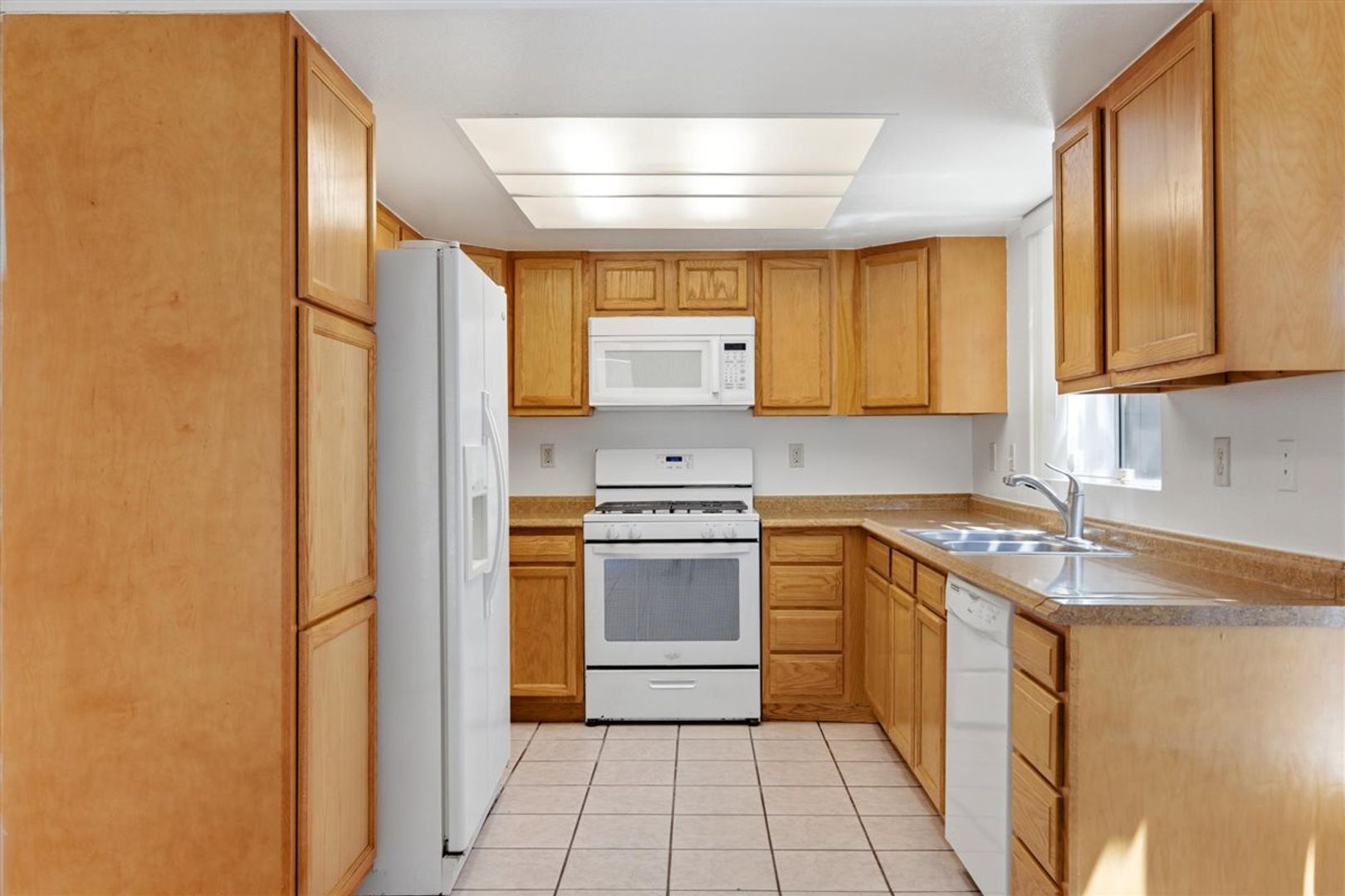 Cathedral City Apartment: 32521 Shifting Sands Trail