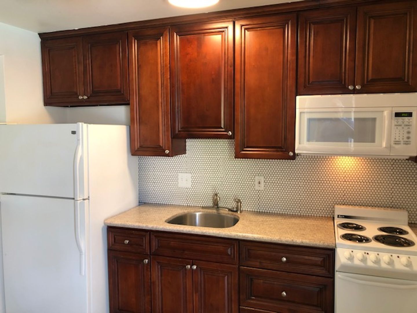 Palm Springs Apartment: 588 E. Mel Avenue