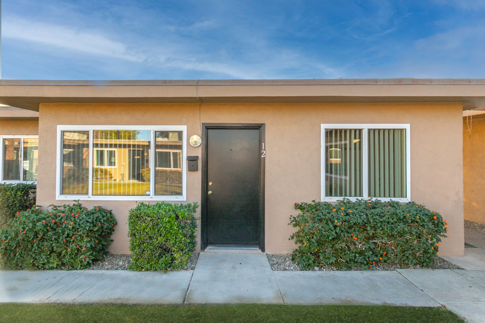 Palm Desert Apartment: 74460 Alessandro Drive