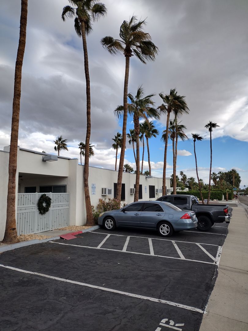 Palm Springs Apartment: 588 E. Mel Avenue