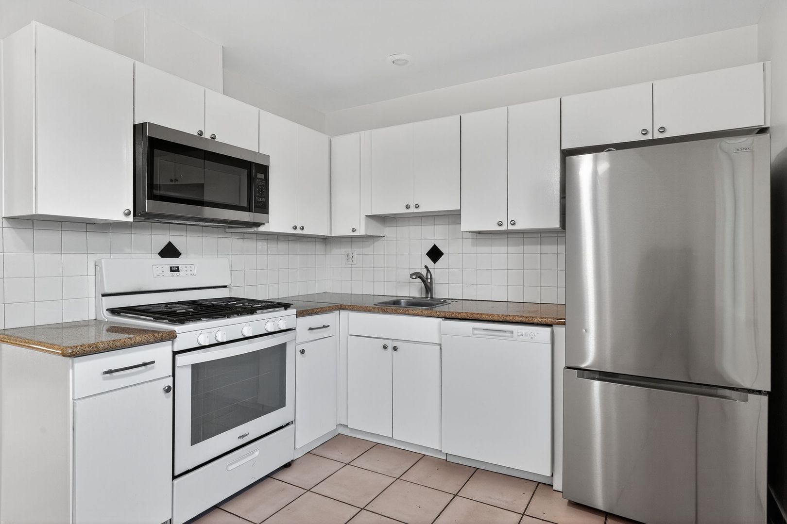 Palm Desert Apartment: 74460 Alessandro Drive