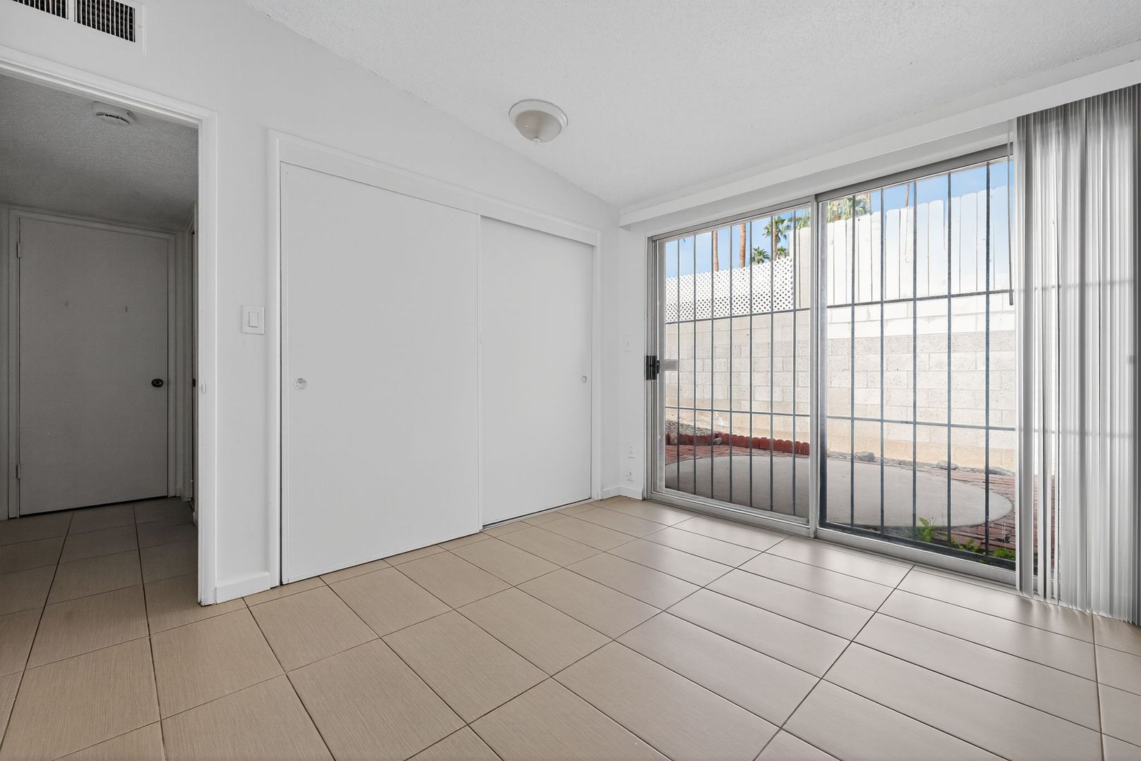 Palm Springs Apartment: 623 S. Grenfall Road