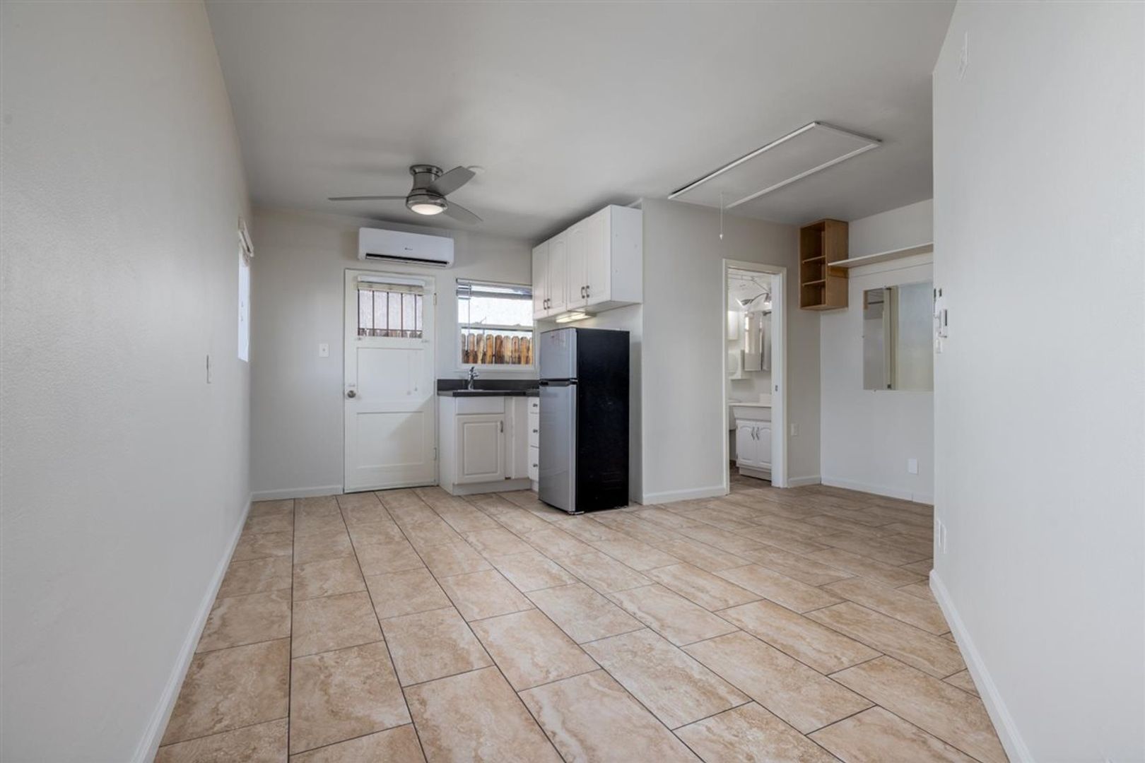 Palm Springs Apartment: 351 E. Cottonwood Road