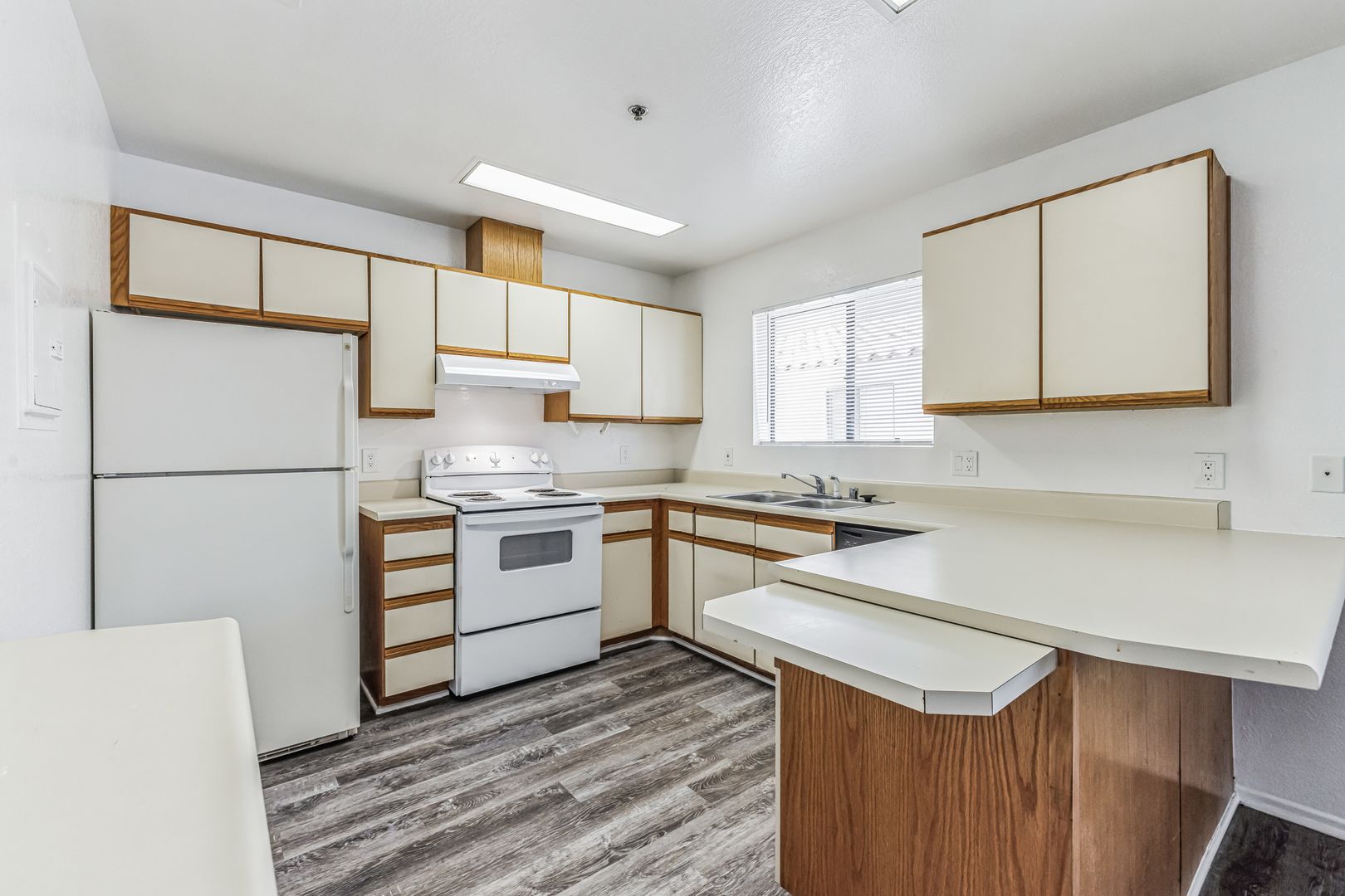 Palm Desert Apartment: 73810 Santa Rosa Way