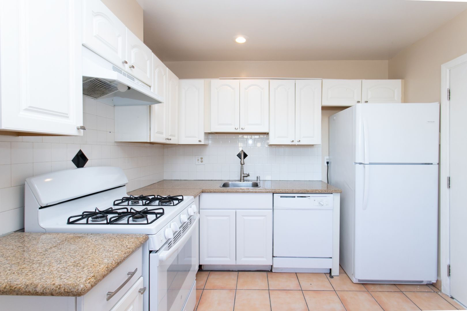 Palm Desert Apartment: 74460 Alessandro Drive