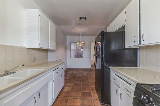 1 Bed / 1 Bath Apartment Home with All Utilities Included!