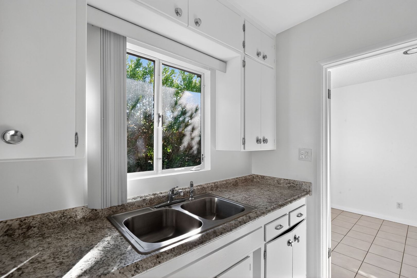 Palm Springs Apartment: 610 S. Thornhill Road