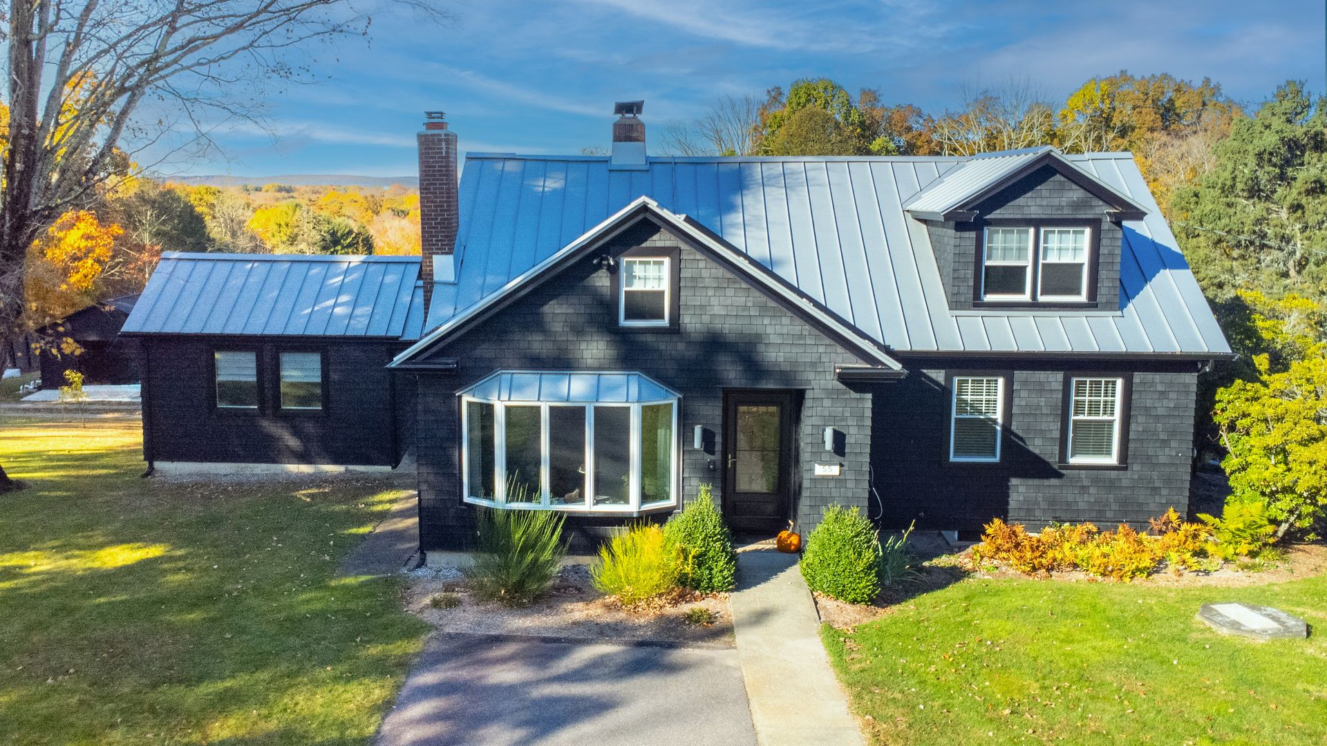 East Haddam House: 55 Bogel Road