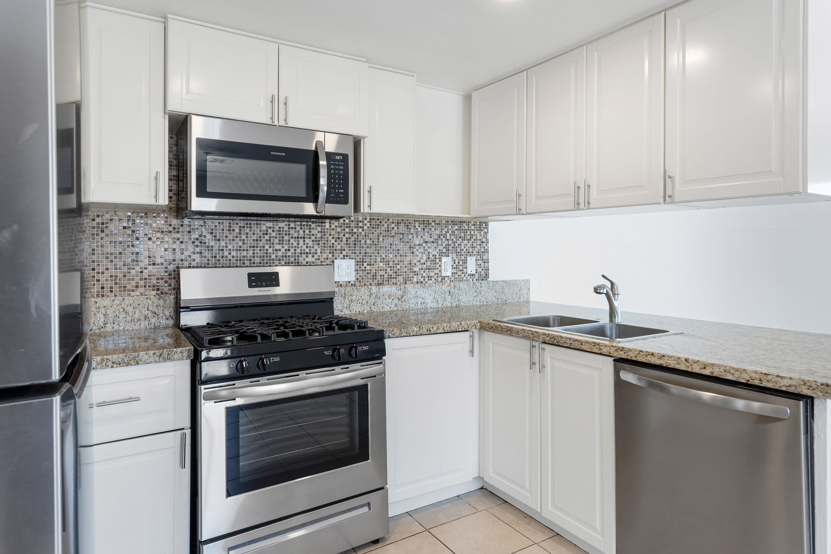 Desert Hot Springs Apartment: 68200 Calle Las Tiendas