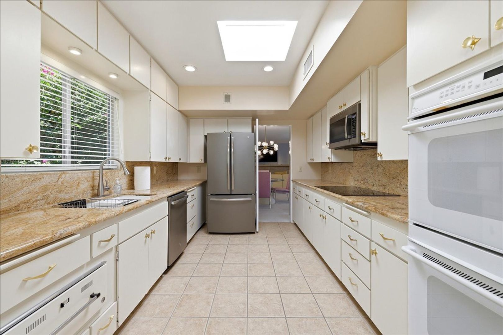Palm Springs House: 500 W. Arenas Road