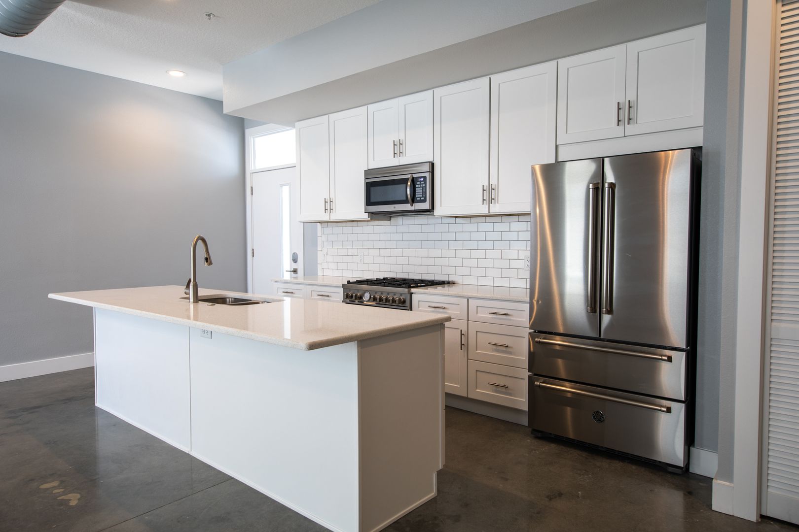 Winter Haven Apartment: 240-250 2nd St SW