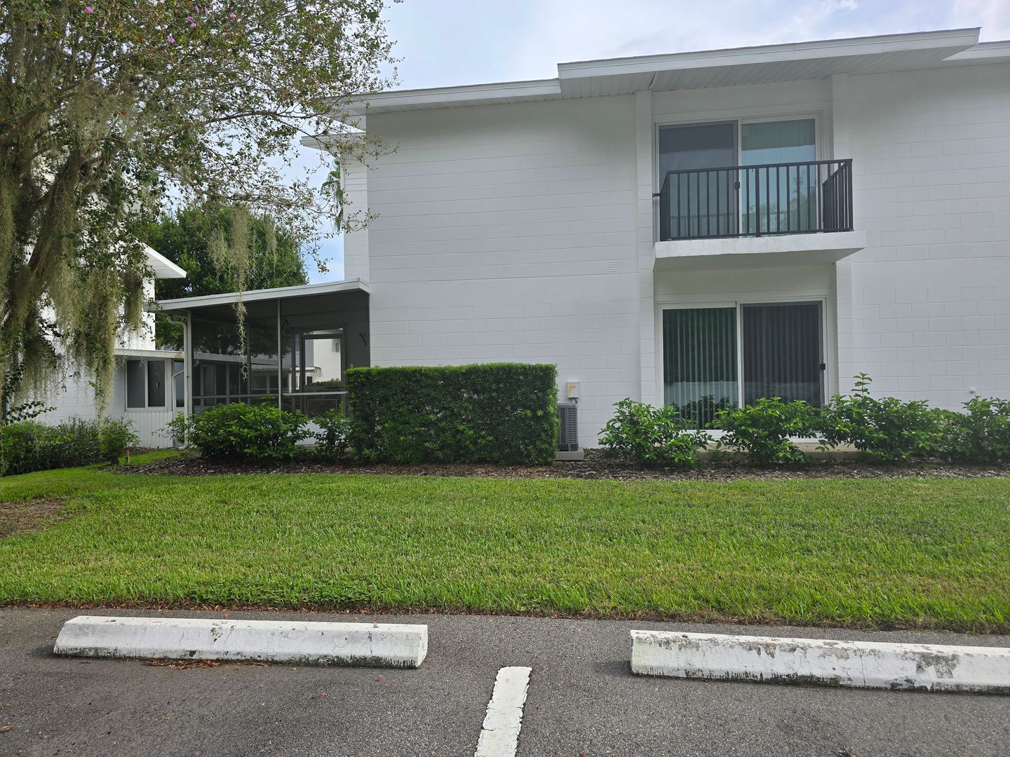 Winter Haven Condo: 1550 11th Street NE F-3