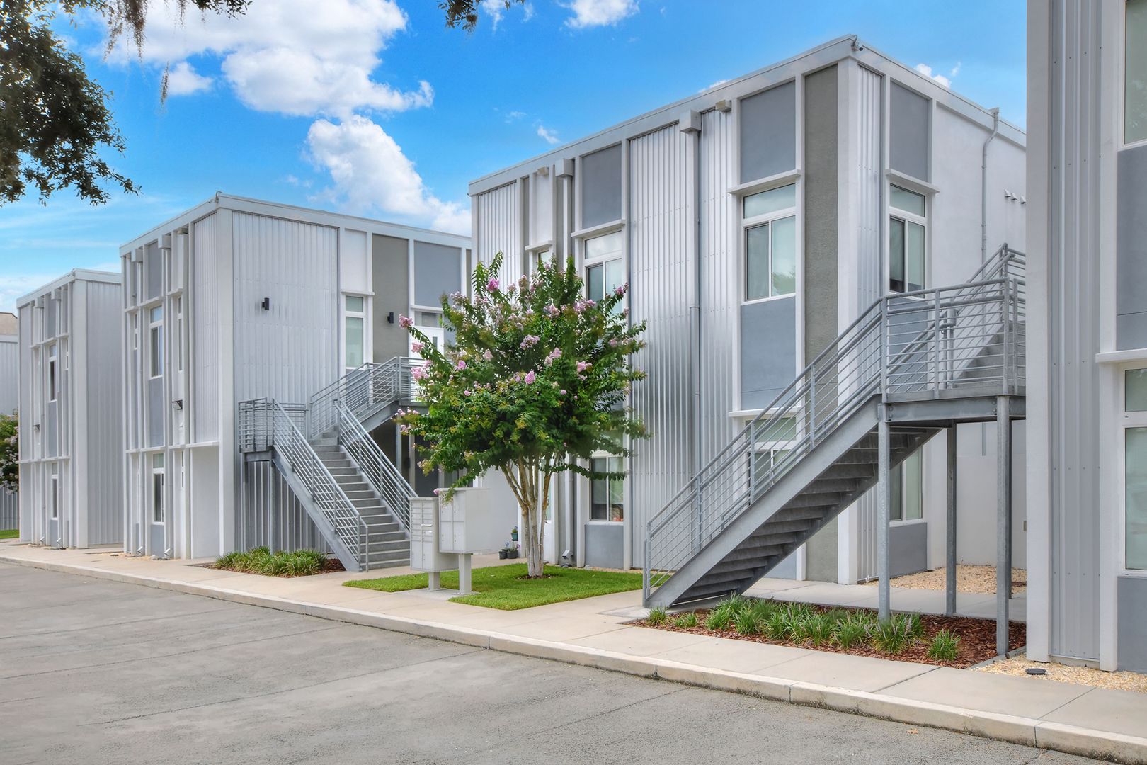 Winter Haven Apartment: 240-250 2nd St SW