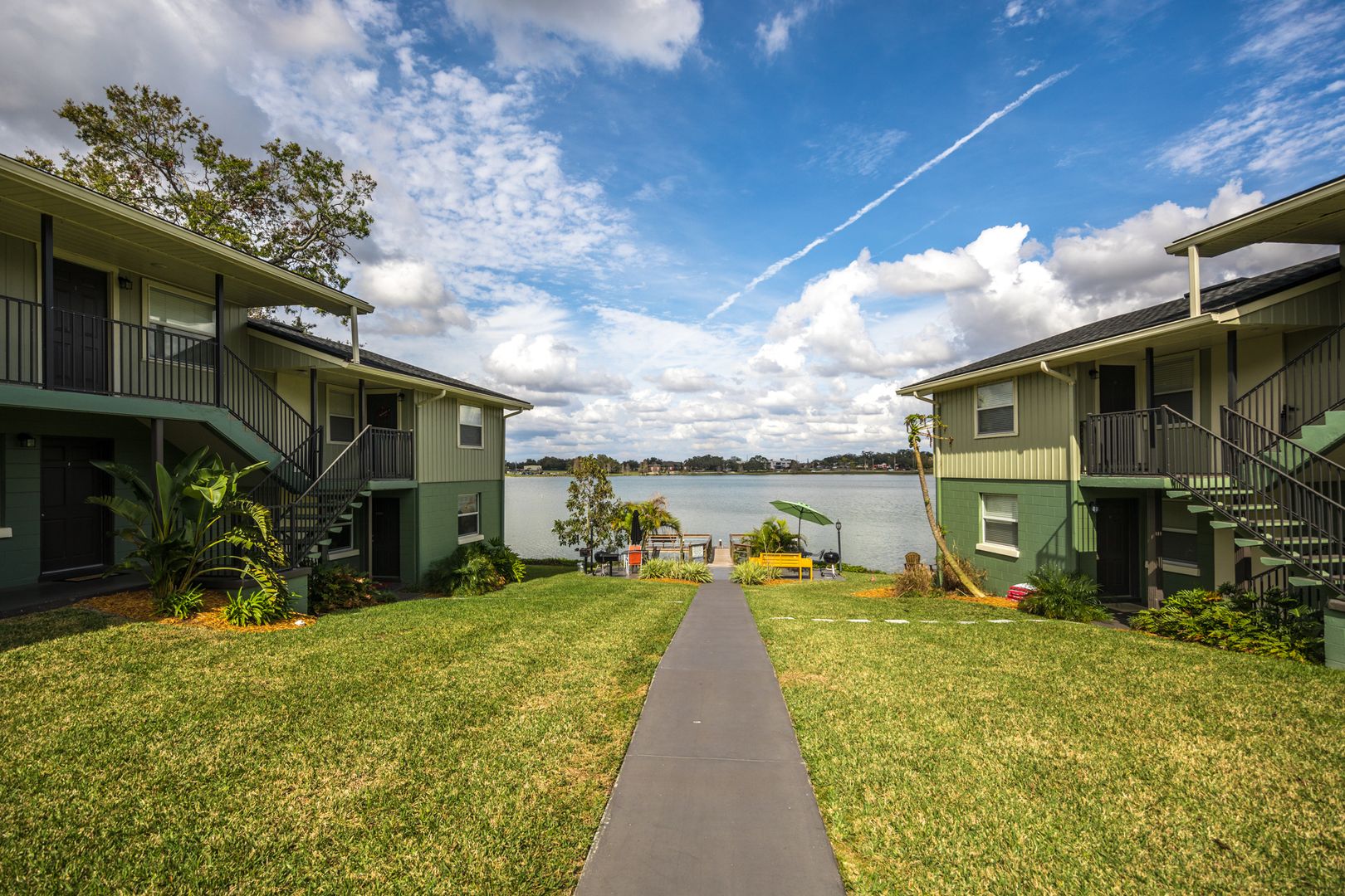 Winter Haven Apartment: 207 S Lake Silver Drive