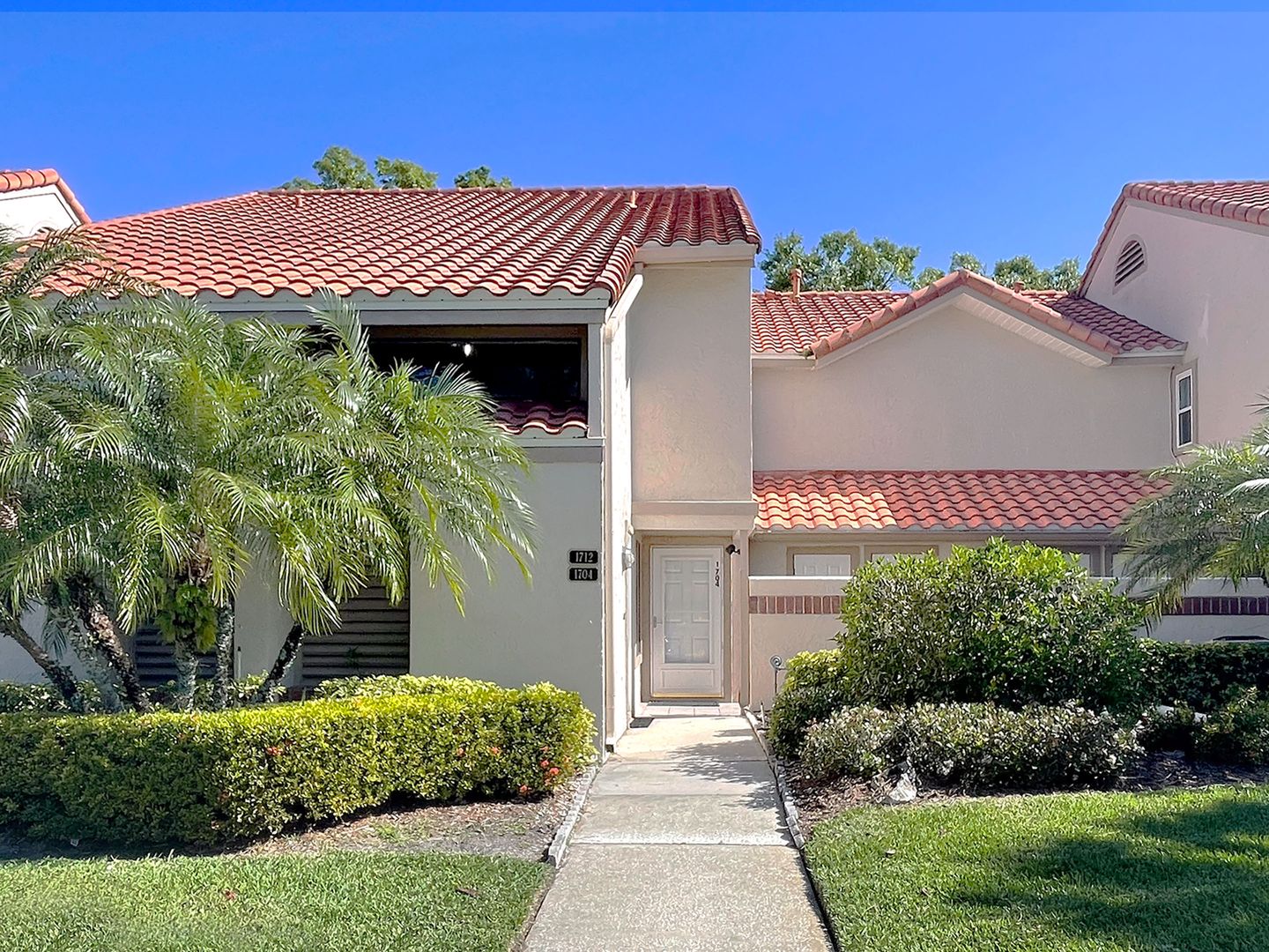 Winter Haven Townhome: 1712 Garden Lake Drive