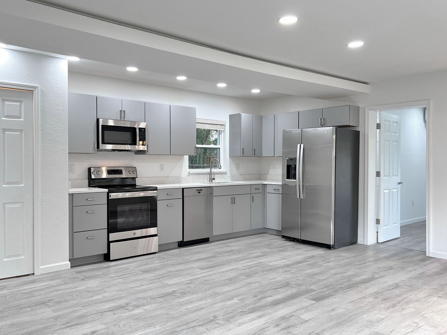 Winter Haven House: 3032 Spirit Lake Drive