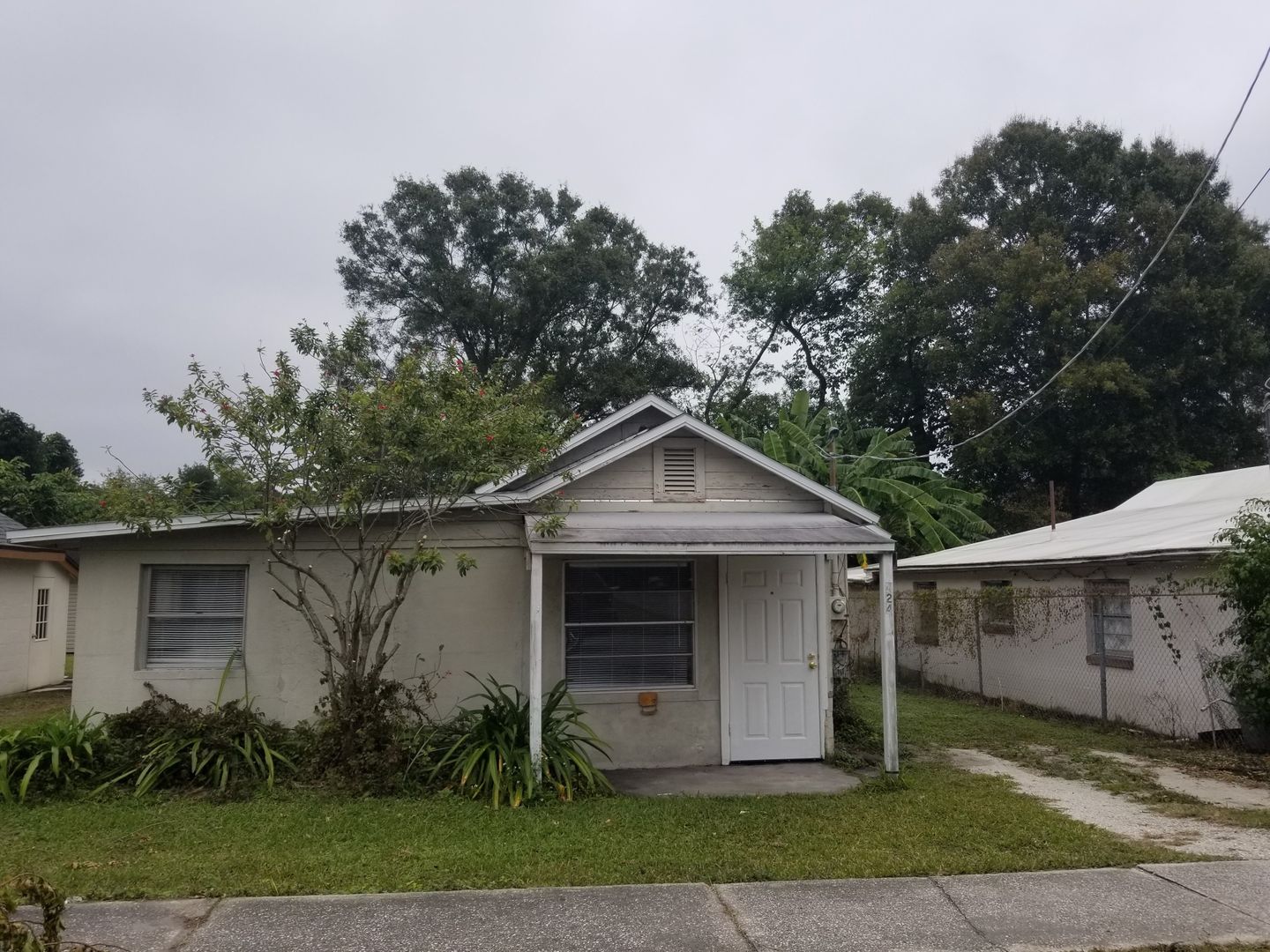 Winter Haven House: 424 Camellia Drive