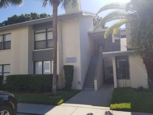 Ground Floor Condo At Park Lake, A Waterfront Community – photo 1