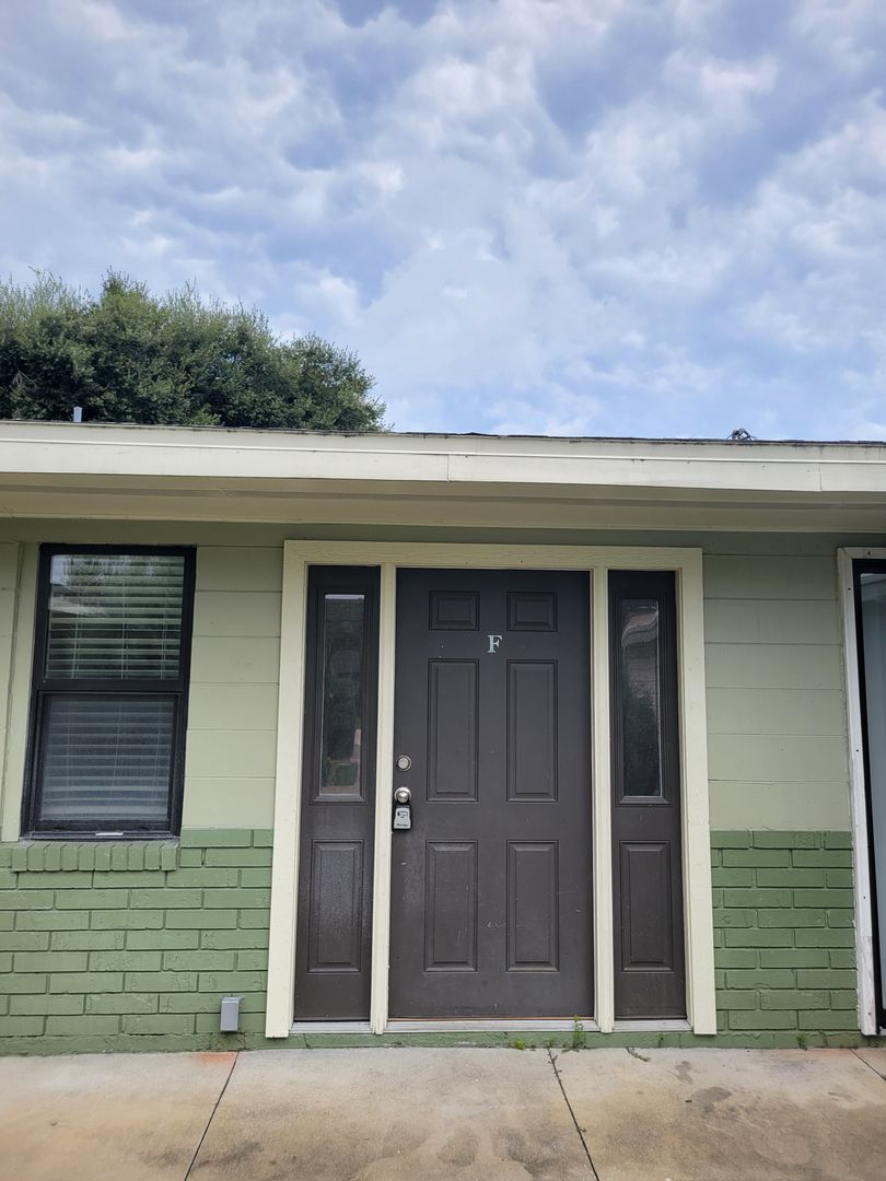 Winter Haven Apartment: 1800 3rd Ct SE