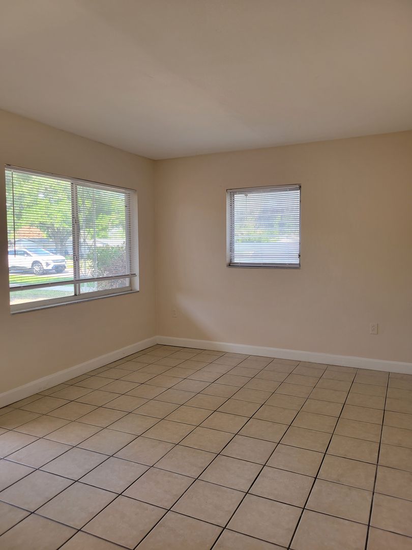 Winter Haven Apartment: 1209 6th Street SE