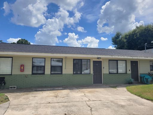One-Bedroom Apartment Home off Cypress Gardens Blvd – photo 1