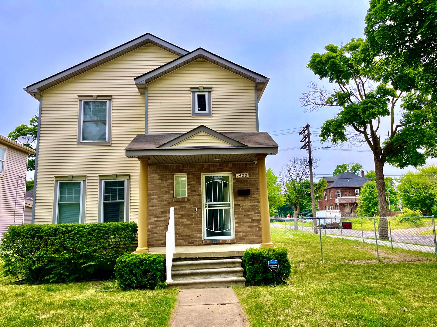 Detroit House: 1400 Helen St.