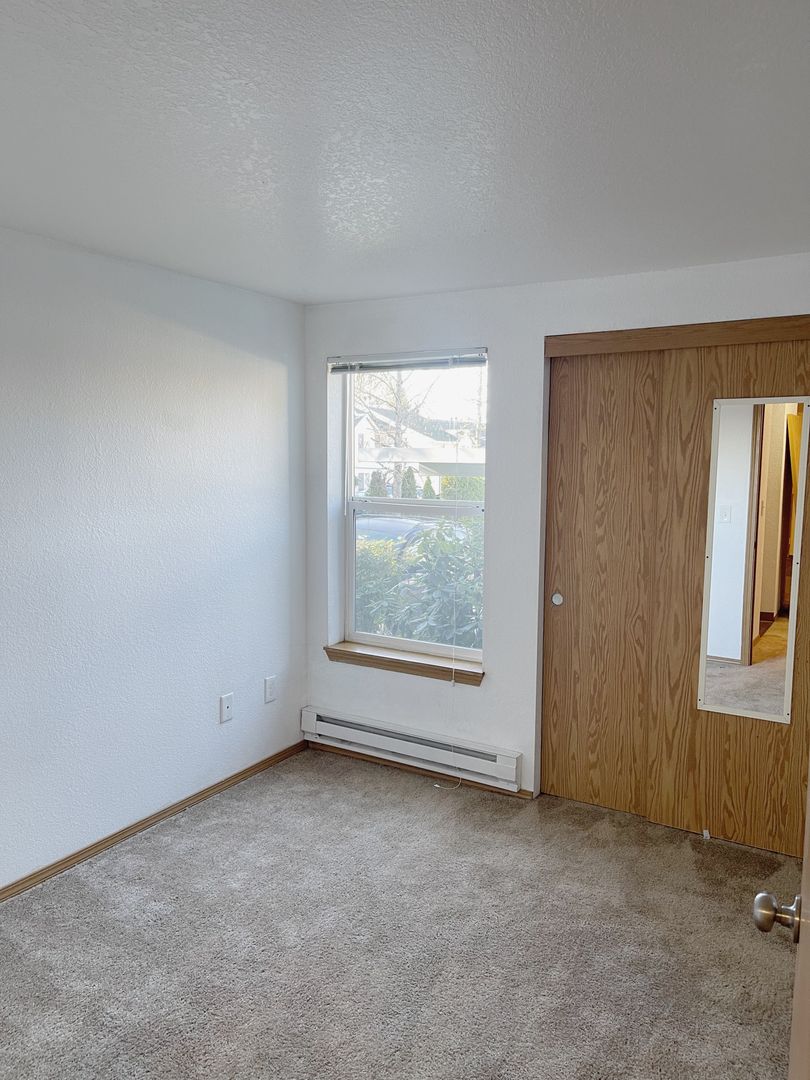 15370 SW Bangy Rd, 9, Lake Oswego, OR 97035