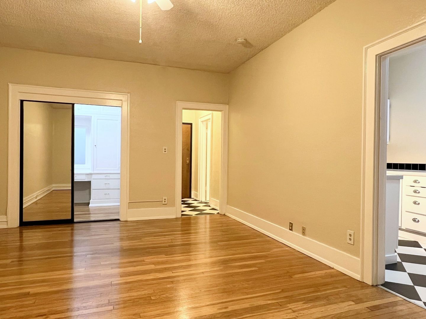 Portland Apartment: 2151 NW Johnson Street