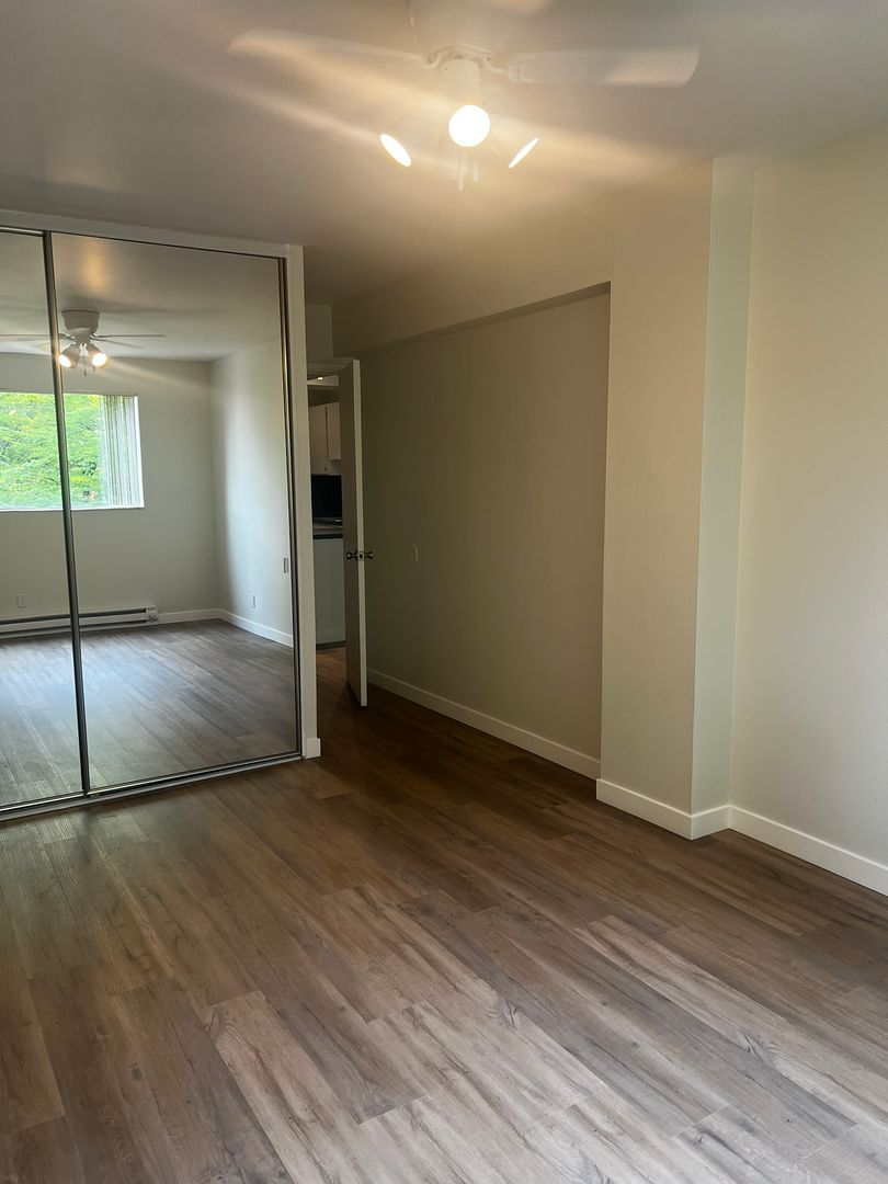 562-2020 Building 1 of 11