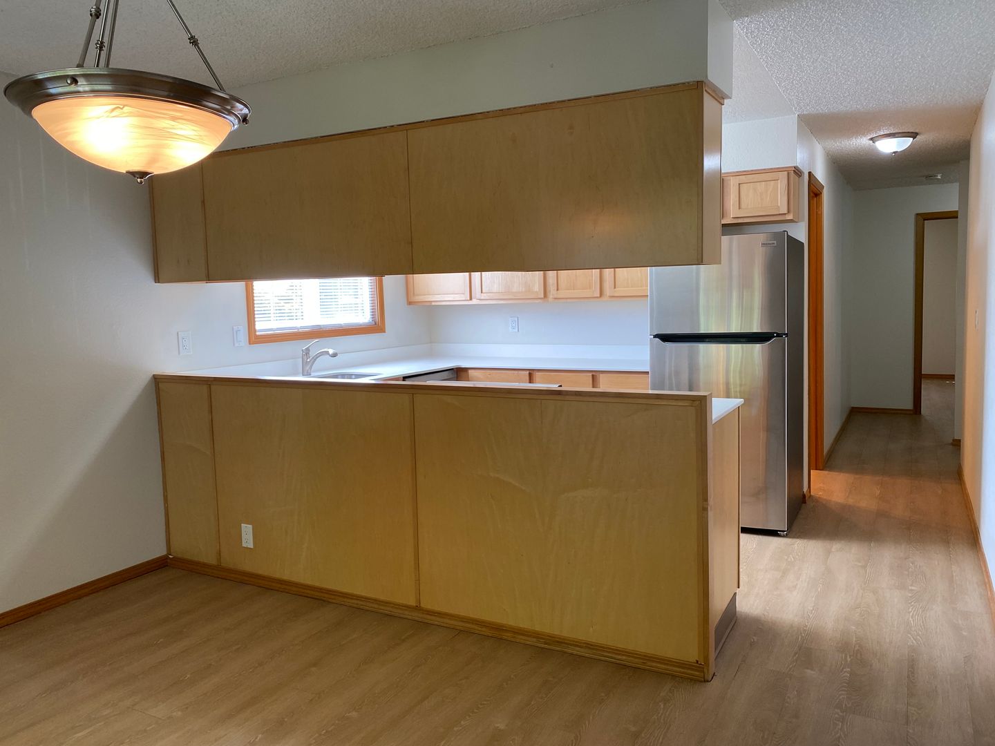 535 - Hilltop Apartments 4 of 23